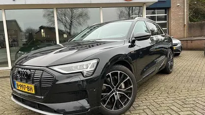 Zwart Occasion 2019 Audi e-tron SUV | € 23.395 (Eerlijke prijs)