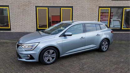 Grijs Occasion 2020 Renault Mégane IV R.S. Stationwagen | € 17.900 (Goede deal)