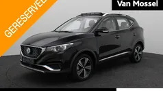 Zwart Gebruikt 2020 MG ZS Luxury Sedan | € 14.740 (Eerlijke prijs)