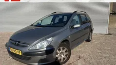 Grijs Gebruikt 2004 Peugeot 307 Stationwagen | € 1.748 (Eerlijke prijs)