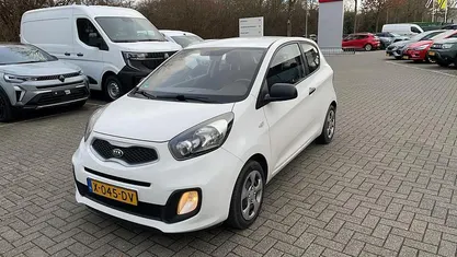 Wit Occasion 2024 Kia Picanto Hatchback | € 4.900 (Eerlijke prijs)