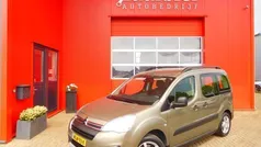 Grijs, metallic lak Gebruikt 2018 Citroën Berlingo Feel MPV | € 13.250 (Goede deal)