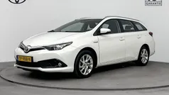 Gebruikt 2018 Toyota Auris Hybrid Stationwagen | € 15.945 (Eerlijke prijs)