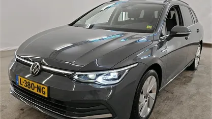 Occasion 2021 VW Golf VIII Style Stationwagen | € 24.950 (Goede deal)