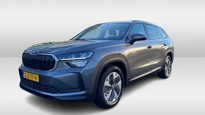 Grijs (metallic) Occasion 2024 Skoda Kodiaq Business Line SUV | € 46.950 (Eerlijke prijs)