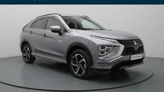 Grijs, metallic lak Gebruikt 2023 Mitsubishi Eclipse Cross SUV | € 29.490 (Eerlijke prijs)