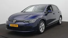 Blauw Gebruikt 2023 VW Golf VIII Business Hatchback | € 25.900 (Eerlijke prijs)
