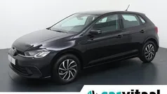 Zwart Gebruikt 2024 VW Polo Life Hatchback | € 23.540 (Eerlijke prijs)