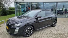 Zwart Gebruikt 2024 Peugeot 208 Allure Hatchback | € 19.540 (Eerlijke prijs)