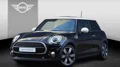 Zwart Gebruikt 2019 Mini Cooper Comfort Hatchback | € 21.900 (Eerlijke prijs)