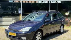 Blauw Gebruikt 2004 Ford Focus Futura Stationwagen | € 1.250 (Eerlijke prijs)