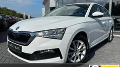 Wit Gebruikt 2020 Skoda Scala Ambition Hatchback | € 13.950 (Goede deal)