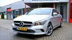 Grijs, metallic lak Gebruikt 2017 Mercedes CLA180 Business Sedan | € 16.450 (Eerlijke prijs)