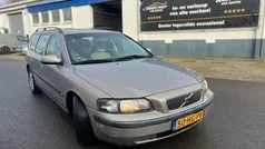 Beige Gebruikt 2001 Volvo V70 Comfort Stationwagen | € 650 (Eerlijke prijs)
