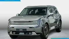 Pebble grey Nieuw 2025 Kia EV9 Plus SUV | € 69.990 (Super prijs)