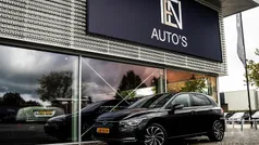 Gebruikt 2021 VW Golf VIII Style Hatchback | € 25.910 (Eerlijke prijs)