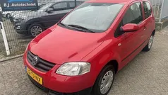 Rood Gebruikt 2006 VW Fox Trendline Hatchback | € 1.750 (Eerlijke prijs)