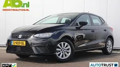 Zwart Gebruikt 2023 Seat Ibiza Style Hatchback | € 17.999 (Eerlijke prijs)