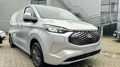Grijs Nieuw 2025 Ford E-Transit Sport Van | € 42.950 (Super prijs)