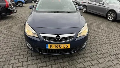 Occasion 2010 Opel Astra Selection Hatchback | € 1.999 (Eerlijke prijs)