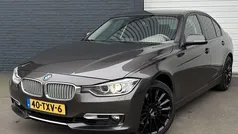 Bruin, metallic lak Gebruikt 2012 BMW 335 Executive Sedan | € 13.450 (Eerlijke prijs)