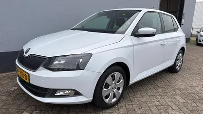 Wit Gebruikt 2018 Skoda Fabia Ambition Hatchback | € 6.950 (Goede deal)