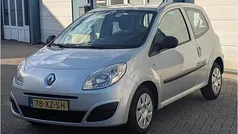 Gebruikt 2007 Renault Twingo Authentique Hatchback | € 999 (Eerlijke prijs)