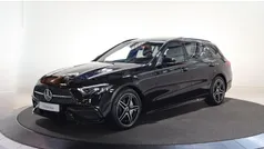 Gebruikt 2025 Mercedes C180 AMG line Stationwagen | € 61.958 (Eerlijke prijs)