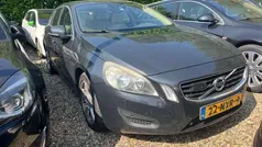 Grijs Gebruikt 2011 Volvo V60 Momentum Stationwagen | € 4.450 (Eerlijke prijs)