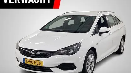 Wit Occasion 2021 Opel Astra Business Elegance Stationwagen | € 7.850 (Super prijs)