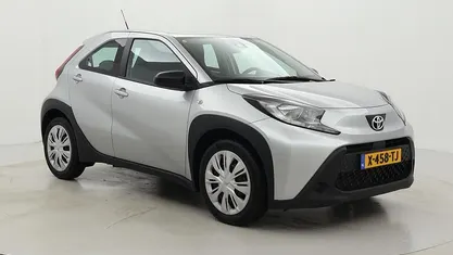 Gebruikt 2024 Toyota Aygo X Play SUV | € 17.999 (Eerlijke prijs)