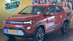 Rood Gebruikt 2024 Dacia Spring Extreme Hatchback | € 17.740 (Eerlijke prijs)