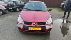 Gebruikt 2002 Renault Clio II Expression Hatchback | € 950 (Goede deal)