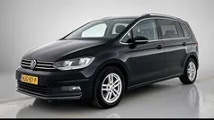 Zwart Gebruikt 2021 VW Touran Highline MPV | € 27.900 (Eerlijke prijs)
