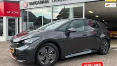 Grijs, metallic lak Gebruikt 2023 Cupra Born Hatchback | € 25.945 (Goede deal)