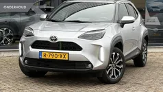 Grijs Gebruikt 2022 Toyota Yaris Cross SUV | € 24.900 (Eerlijke prijs)
