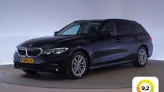 Zwart Gebruikt 2021 BMW 318 Executive Stationwagen | € 19.909 (Super prijs)