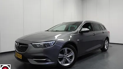 Grijs Gebruikt 2020 Opel Insignia Business Stationwagen | € 18.140 (Eerlijke prijs)