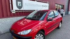 Rood Gebruikt 2006 Peugeot 206 Hatchback | € 1.650 (Eerlijke prijs)