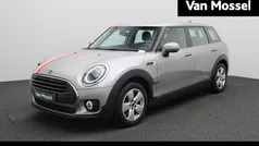 Grijs Gebruikt 2023 Mini Cooper Clubman Essential Stationwagen | € 26.645 (Super prijs)