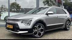 Grijs Gebruikt 2022 Kia Niro SUV | € 32.950 (Eerlijke prijs)