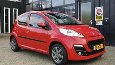 Rood Gebruikt 2012 Peugeot 107 Active Hatchback | € 4.589 (Eerlijke prijs)