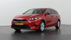 Rood Gebruikt 2021 Kia Ceed Hatchback | € 20.435 (Eerlijke prijs)
