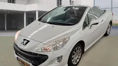 Wit, metallic lak Gebruikt 2010 Peugeot 308 CC Sport Cabriolet | € 4.750 (Eerlijke prijs)