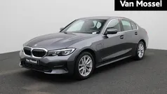 Gebruikt 2021 BMW 330e Comfort Edition Sedan | € 26.945 (Super prijs)