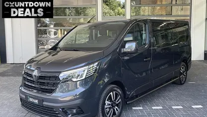 Grijs Gebruikt 2024 Renault Trafic MPV | € 35.557 (Eerlijke prijs)