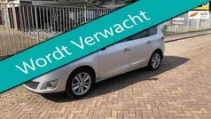 Grijs Gebruikt 2011 Renault Grand Scénic III MPV | € 3.945 (Eerlijke prijs)