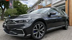 Grijs Gebruikt 2021 VW Passat Business Stationwagen | € 23.900 (Eerlijke prijs)