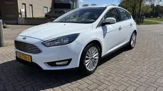 Wit Gebruikt 2015 Ford Focus Titanium Hatchback | € 8.945 (Eerlijke prijs)