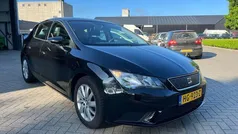 Zwart Gebruikt 2015 Seat Leon Reference Hatchback | € 9.750 (Eerlijke prijs)